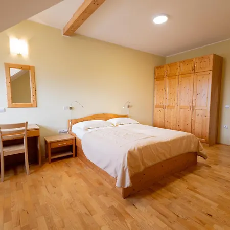 Daire Apartmaji Bar Smucar *